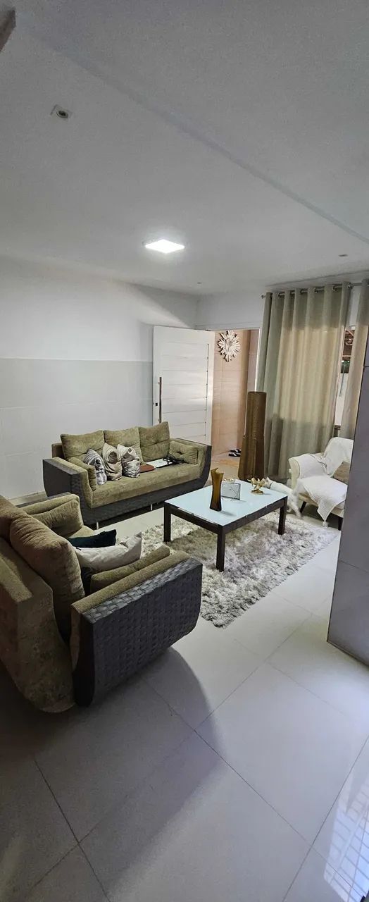 Excelente casa! Tem 200m² com 3 vagas de garagens, toda reformada e muito bem localizada!  - Foto 3