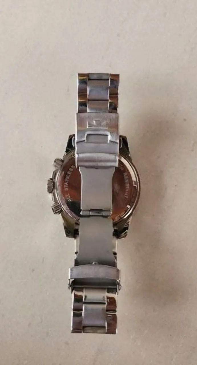 Relógio prateado  - Foto 3