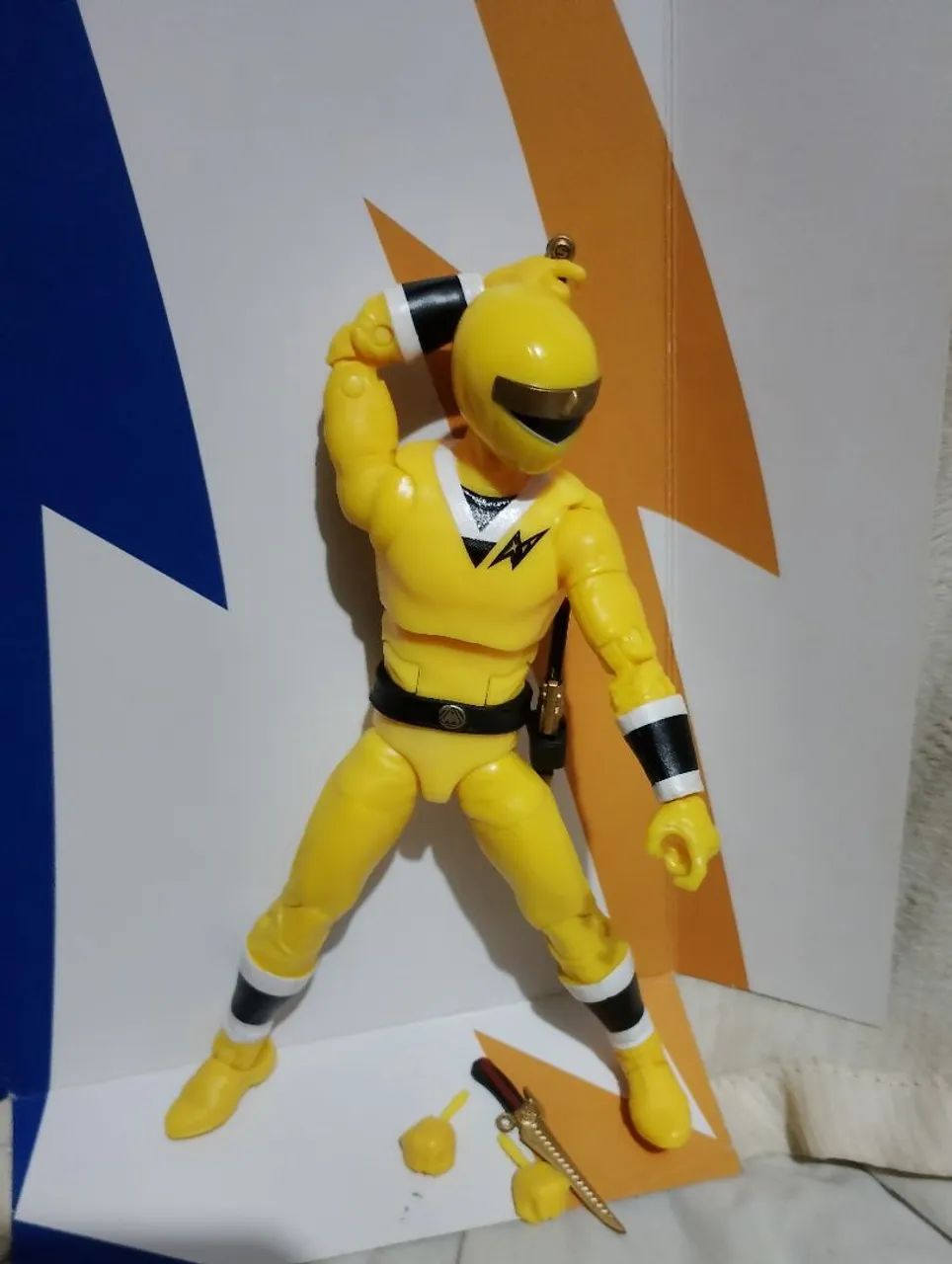 Power Ranger Lighting Collection Alien Ranger Amarelo - Foto 5