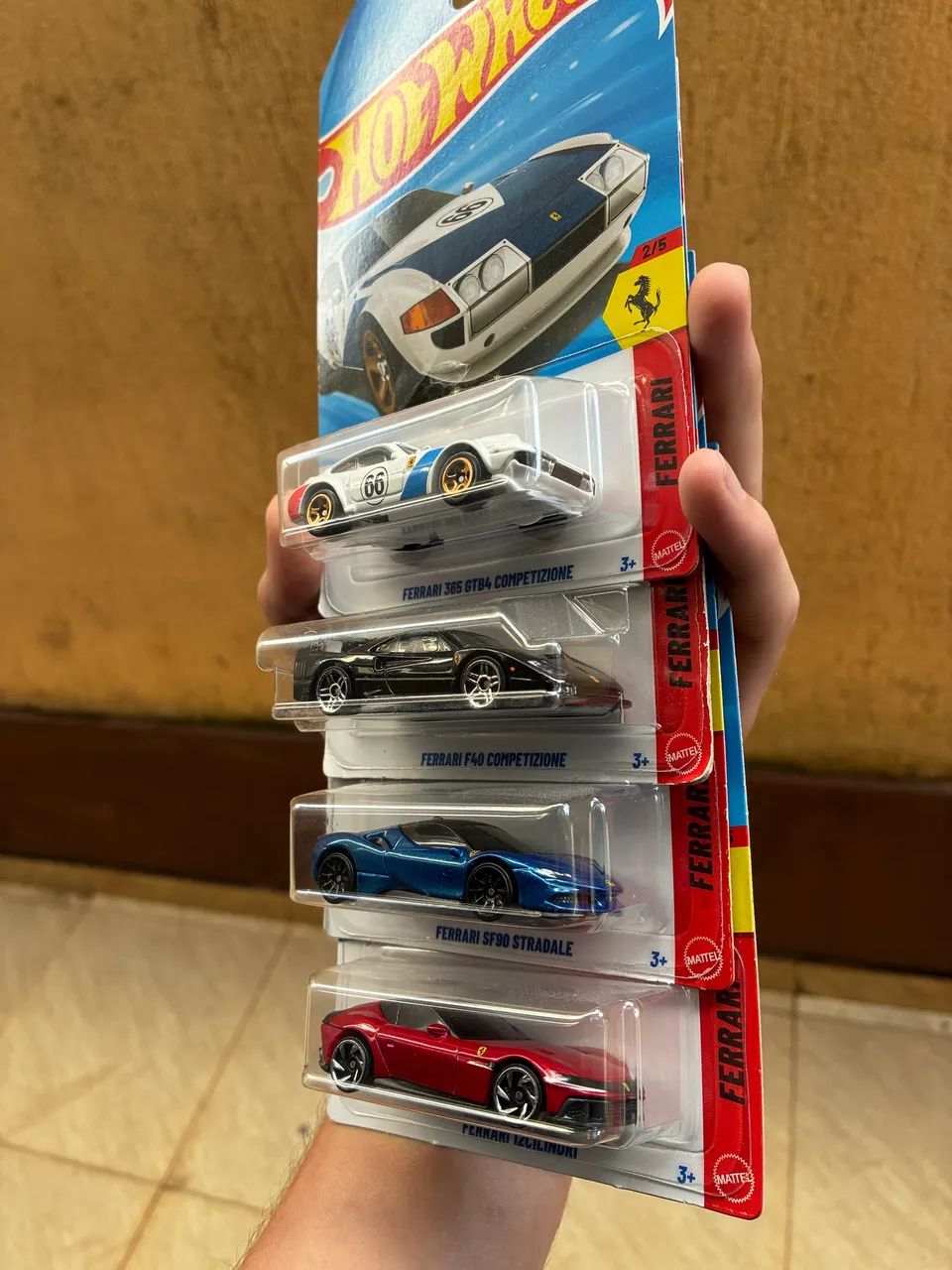 Kit Hot Wheels Ferrari - Foto 3
