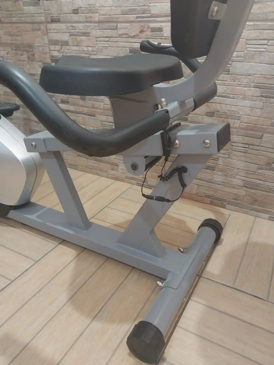 Bicicleta ergometrica semi nova grande torrrando !!! - Foto 4