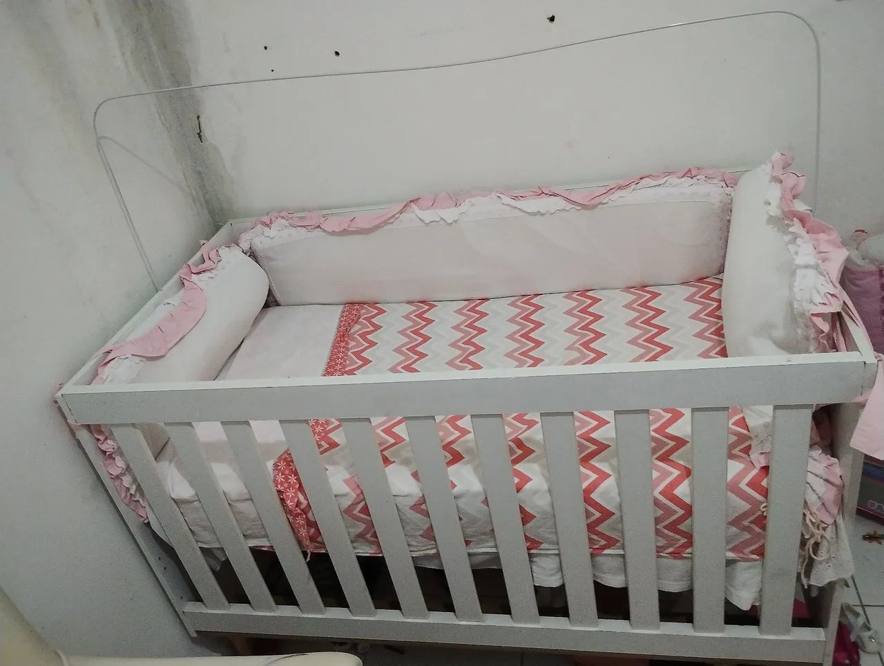Berço que vira cama