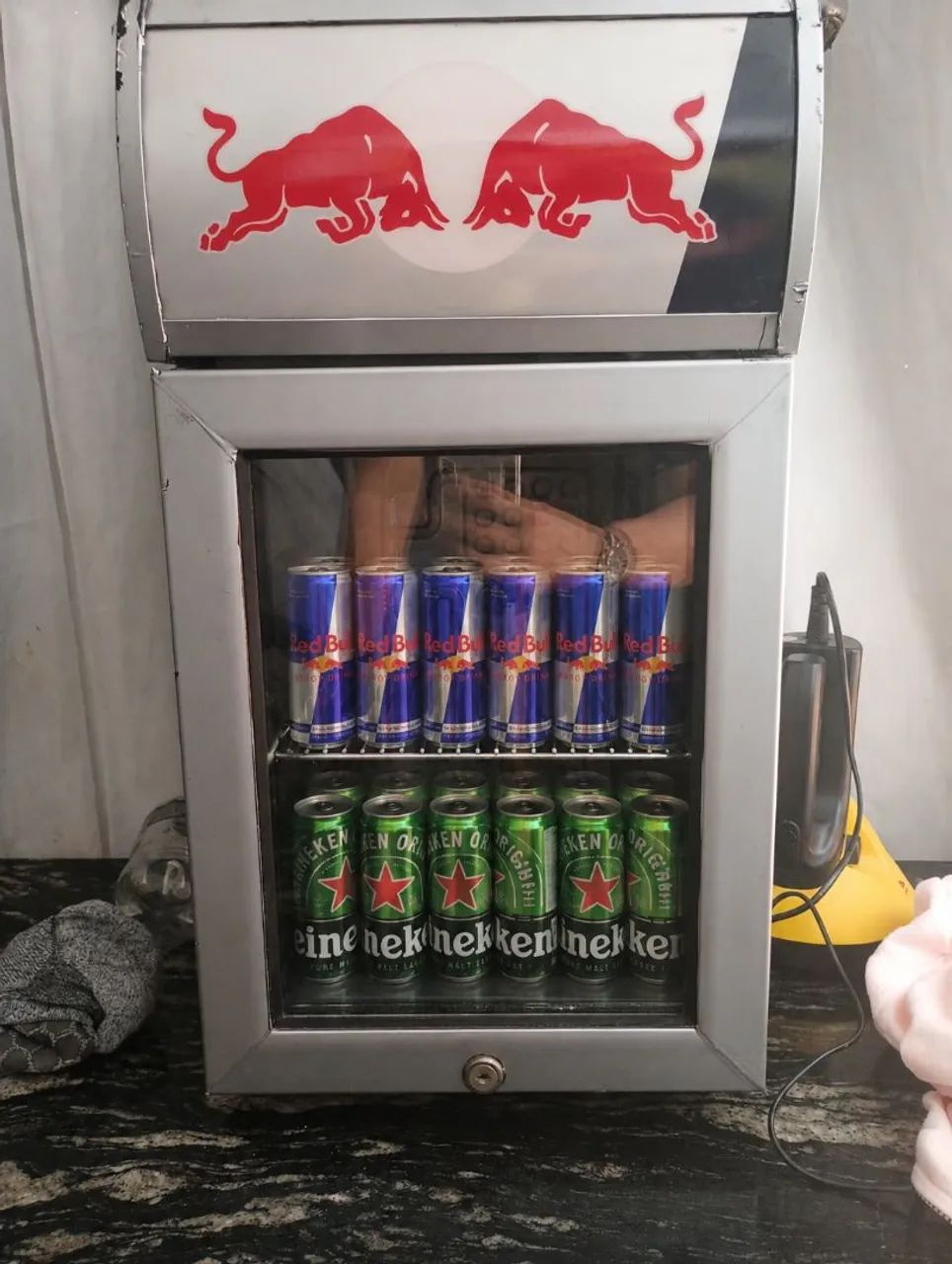Frigobar red Bull 