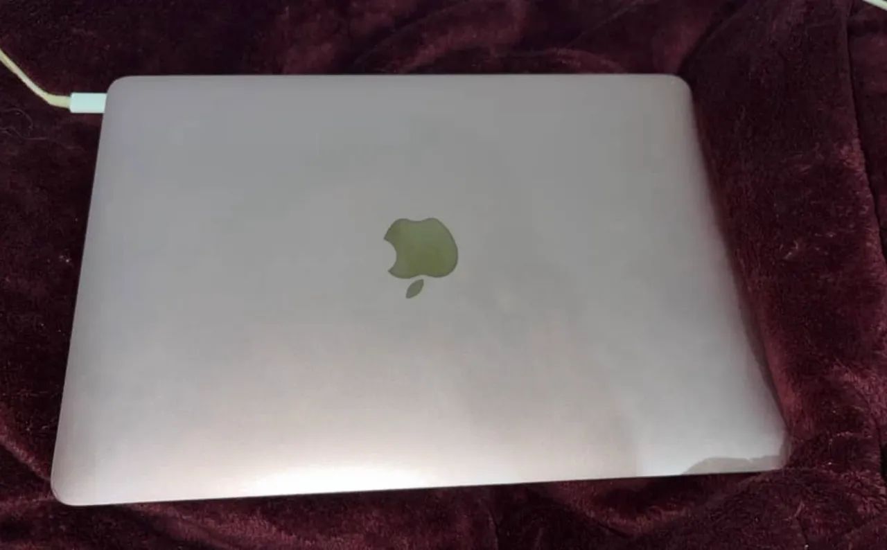 MacBook 12インチ Early 2016 8GB 256GB Gold MacBook Retina 12-inch Early 2016 Rose Gold - Computadores e