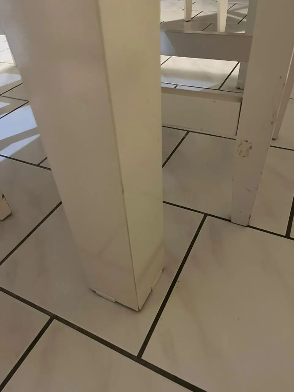 Mesa de jantar 4 cadeiras - Retangular - 1,10m x 0,90m - Foto 2