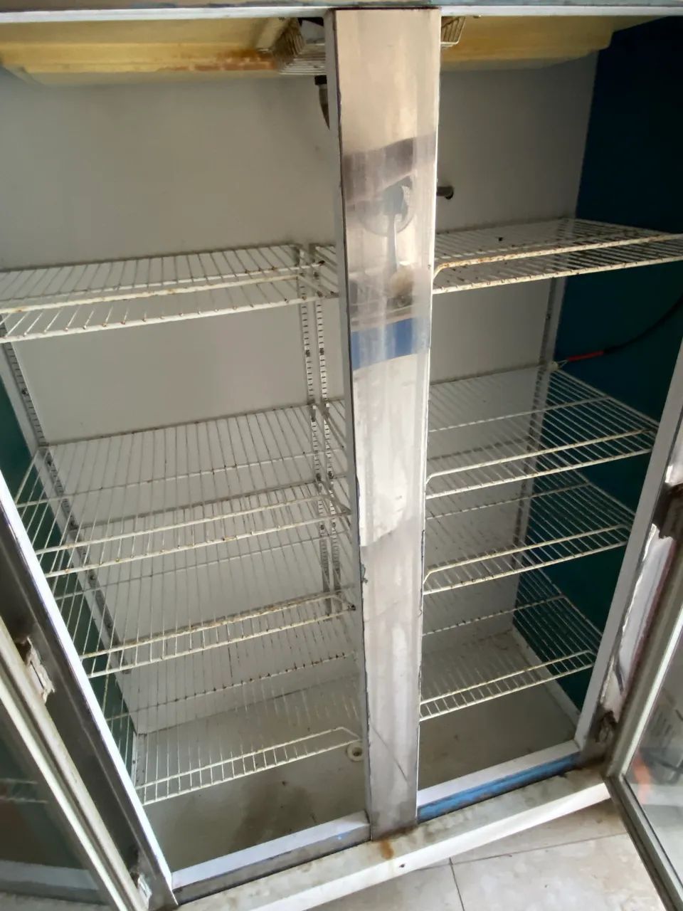 Freezer vertical 2 portas 