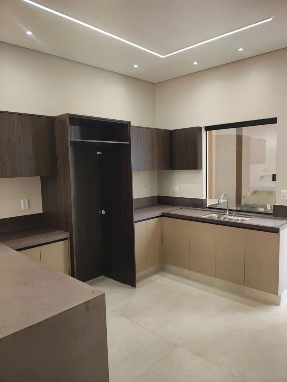 Casa nova, moderna e pronta para morar, com 3 quartos, sendo 1 suíte com closet - Foto 5