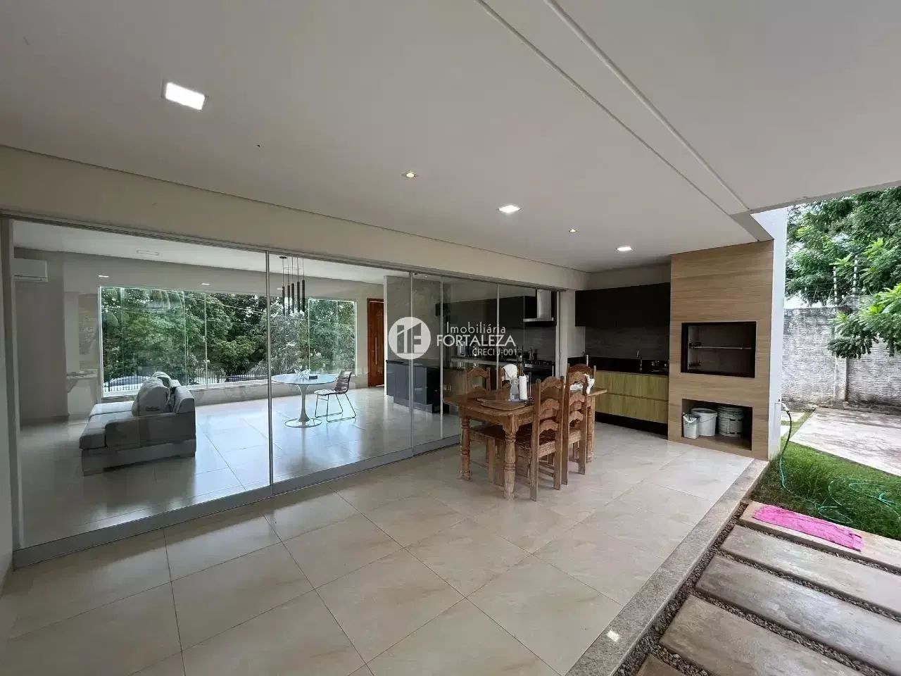 SEGURANÇA E ESPAÇO: SEU NOVO LAR ESPERA NA CHARMosa CHÁCARA IPÊ! - Foto 4
