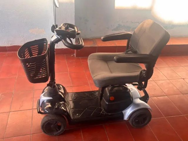 SCOOTER/QUADRICICLO/CARRINHO ELÉTRICO MODELO SCOTT S - Foto 2