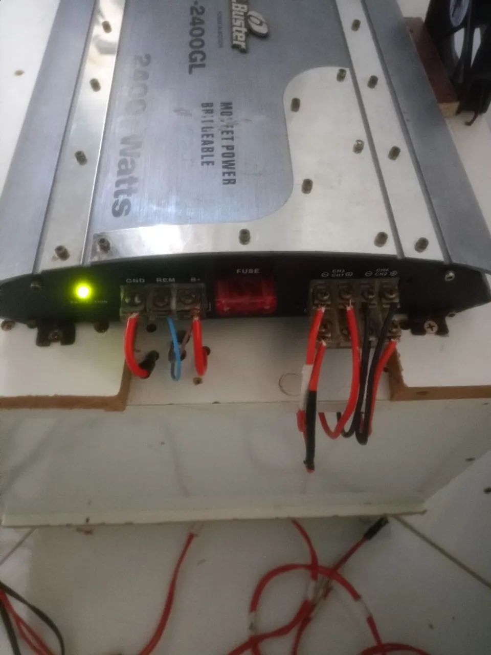Vendo módulo b buster funcionando perfeitamente de 2400w