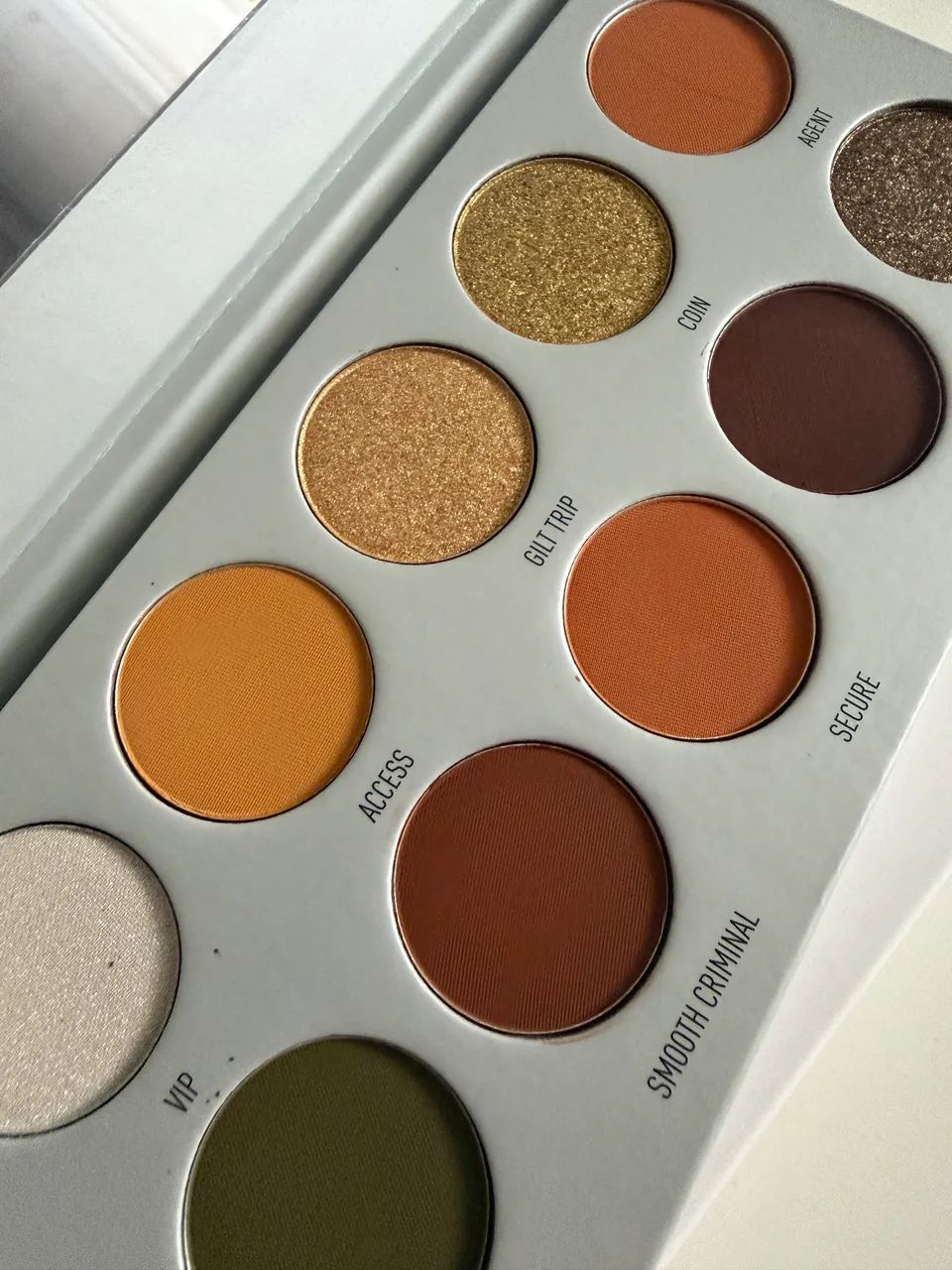 Paleta de Sombras Jaclyn Hill Armed & Gorgeous Niva - Foto 3