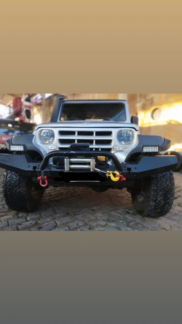 Troller T-4 2005