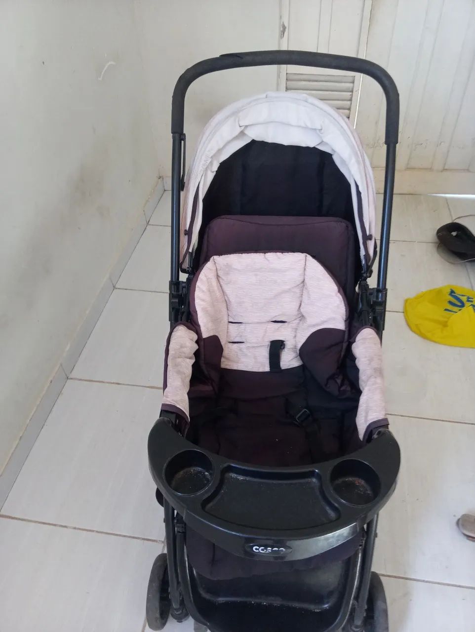 Vendo carrinho de bebê