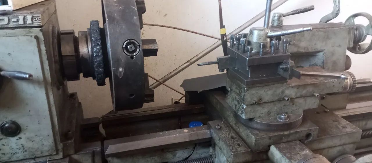 Torno mecânico 