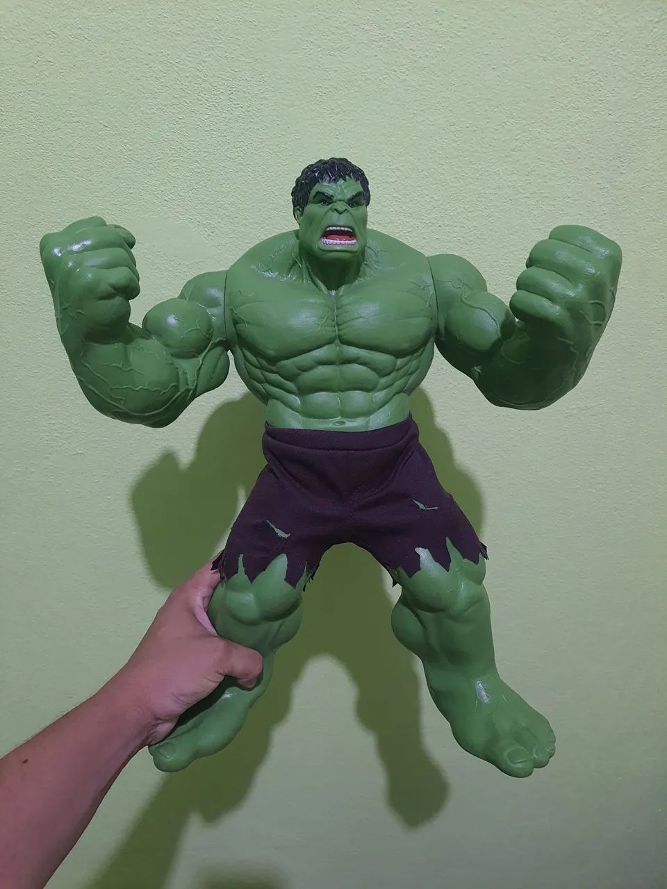Boneco Hulk