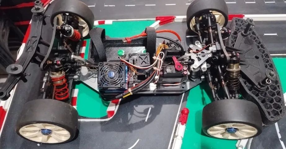 Serpent GT 1/8 Eletrico (Motor e esc novos) - Foto 3