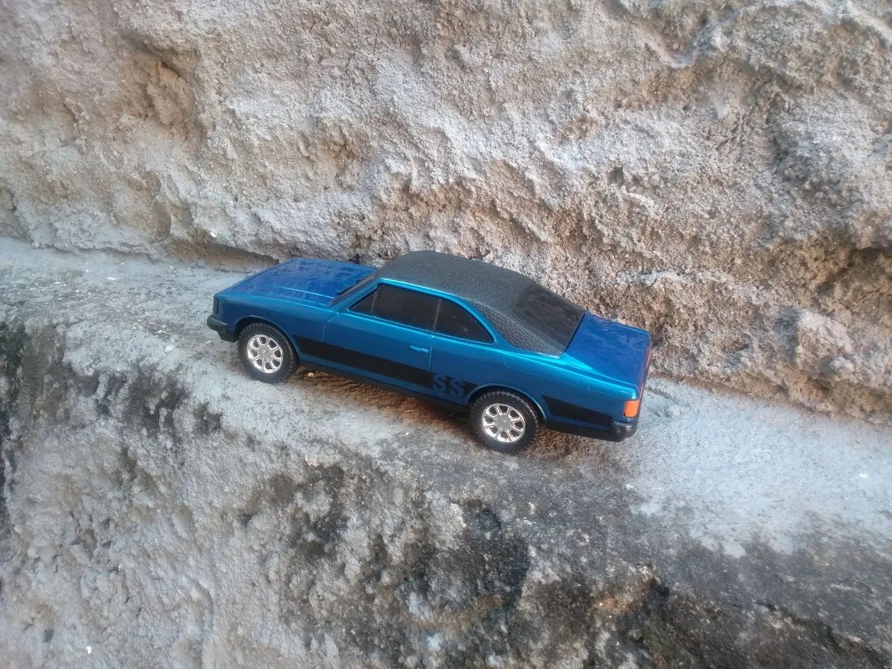 Miniatura de carrinho diverplas. - Foto 3