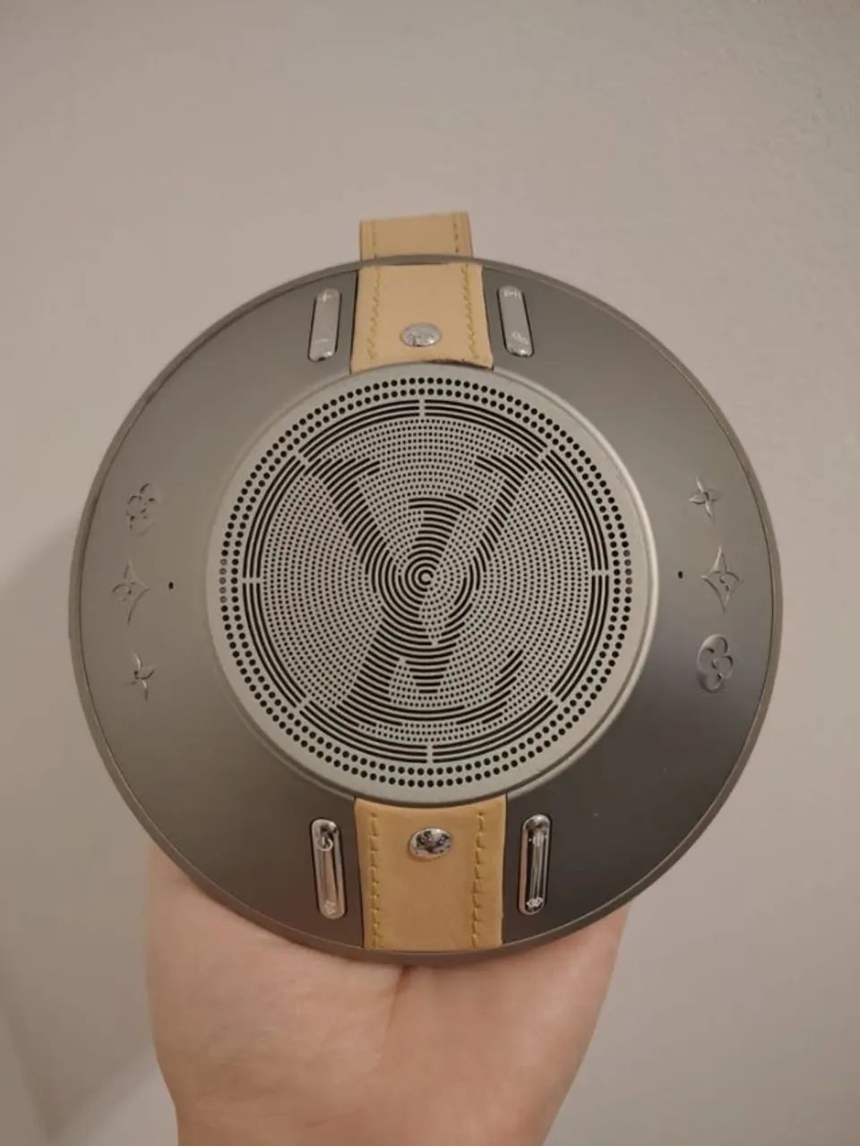 caixa de som LV Nanogram louis vitton nova ! - Foto 3
