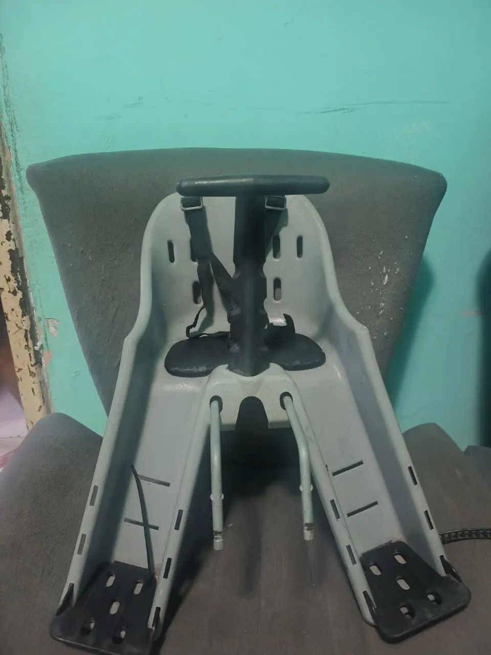 Cadeirinha cinza com apoio de cabeça - Foto 2