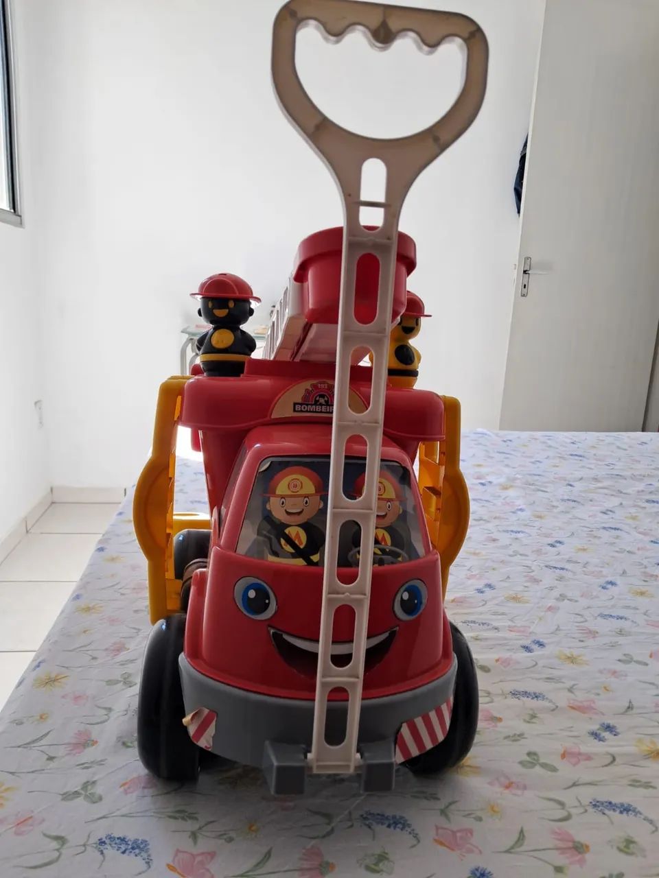 Caminhão de Bombeiros  - Foto 3