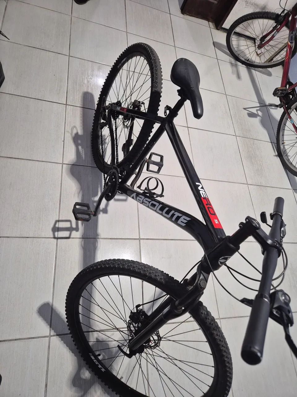 Bicicleta absolute aro 29 cor preta  - Foto 4