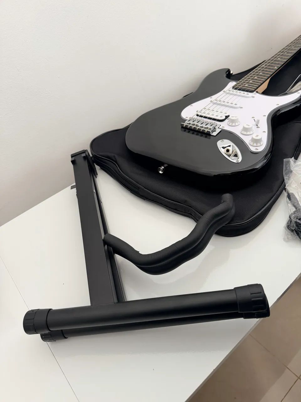 Guitarra Gianini e acessórios  - Foto 3