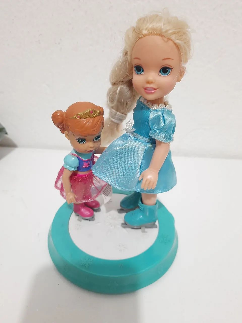 Boneca Elsa e Frozen  - Foto 4