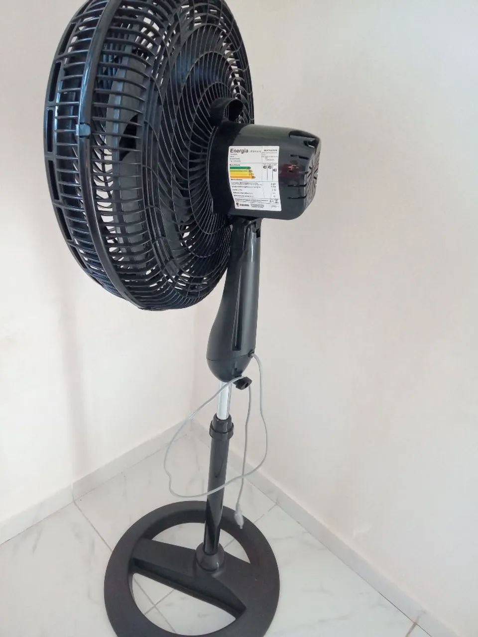 Vendo ventilador semi novo  - Foto 2