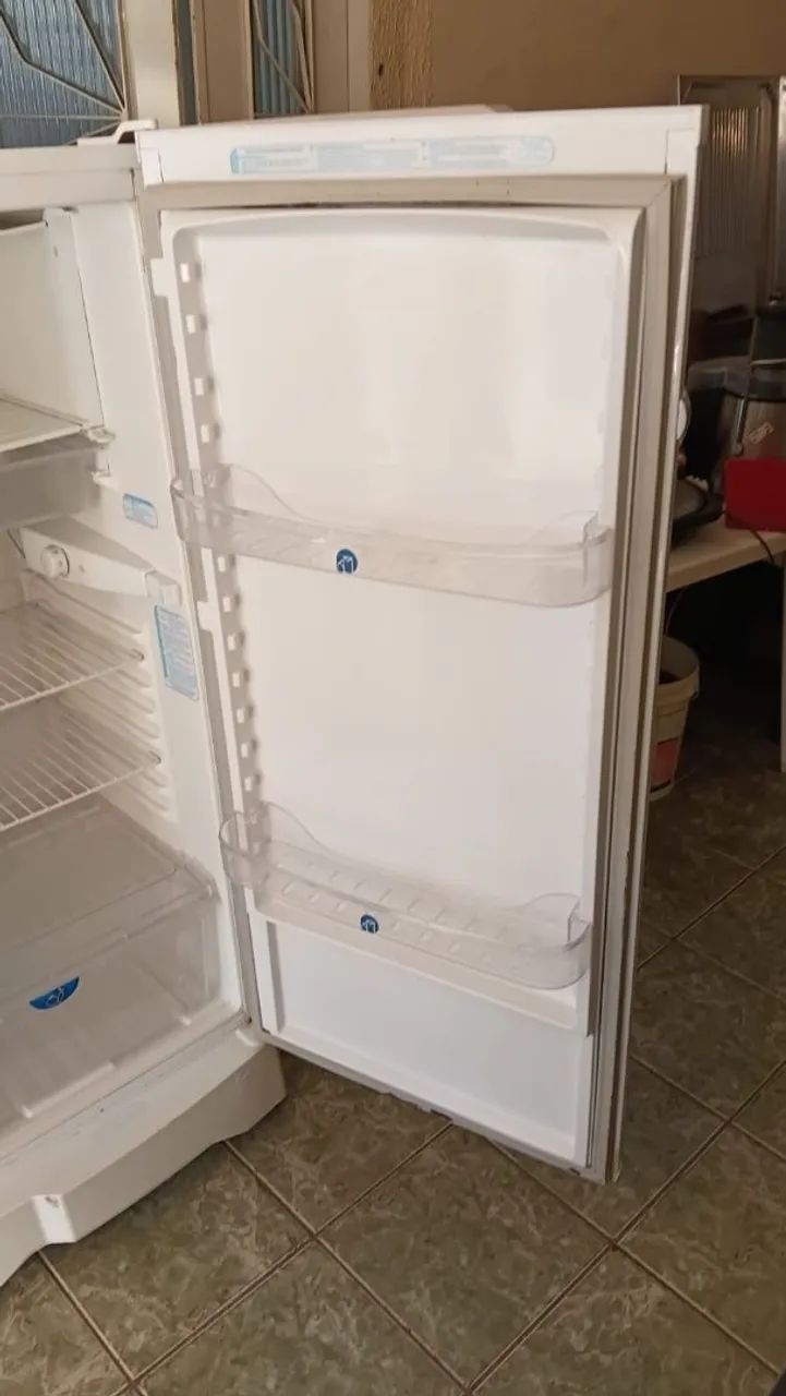 Geladeira Dako funcionando perfeitamente passando o cartão. - Foto 4