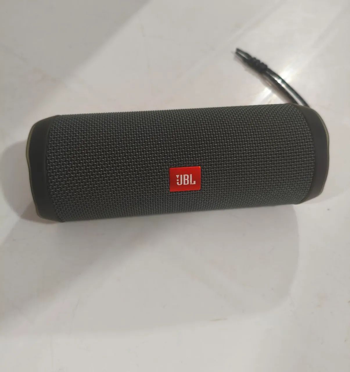 JBL essential Flip 2