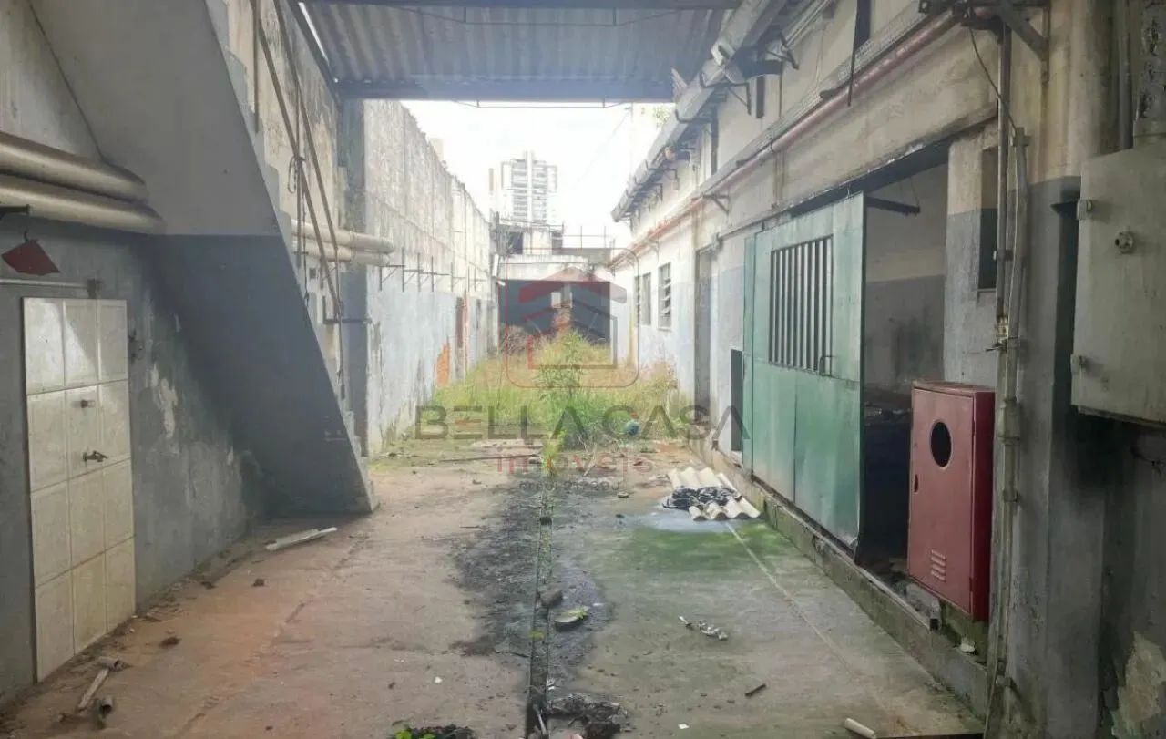 Galpão em zona mista - Foto 4