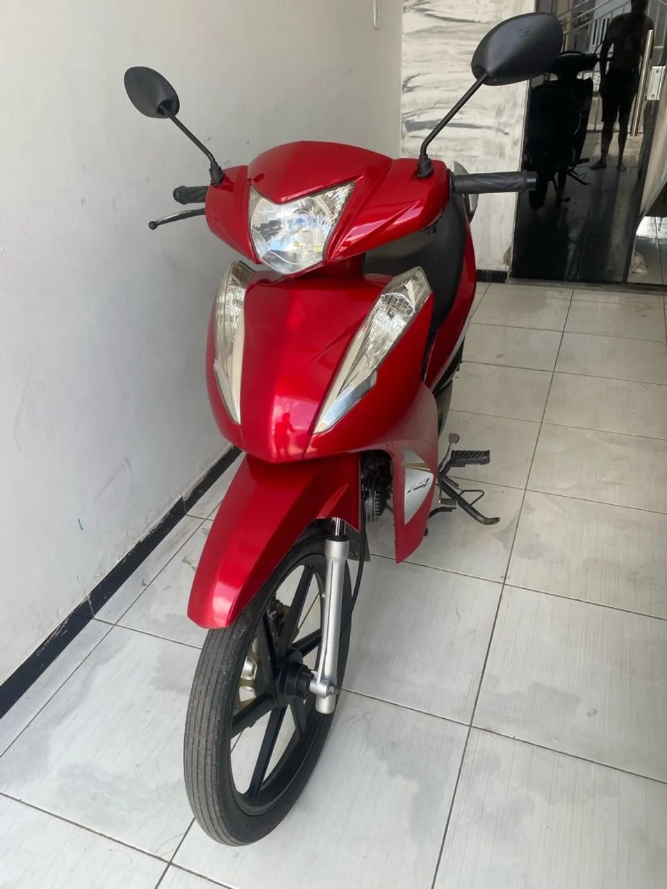 Avelloz 2022