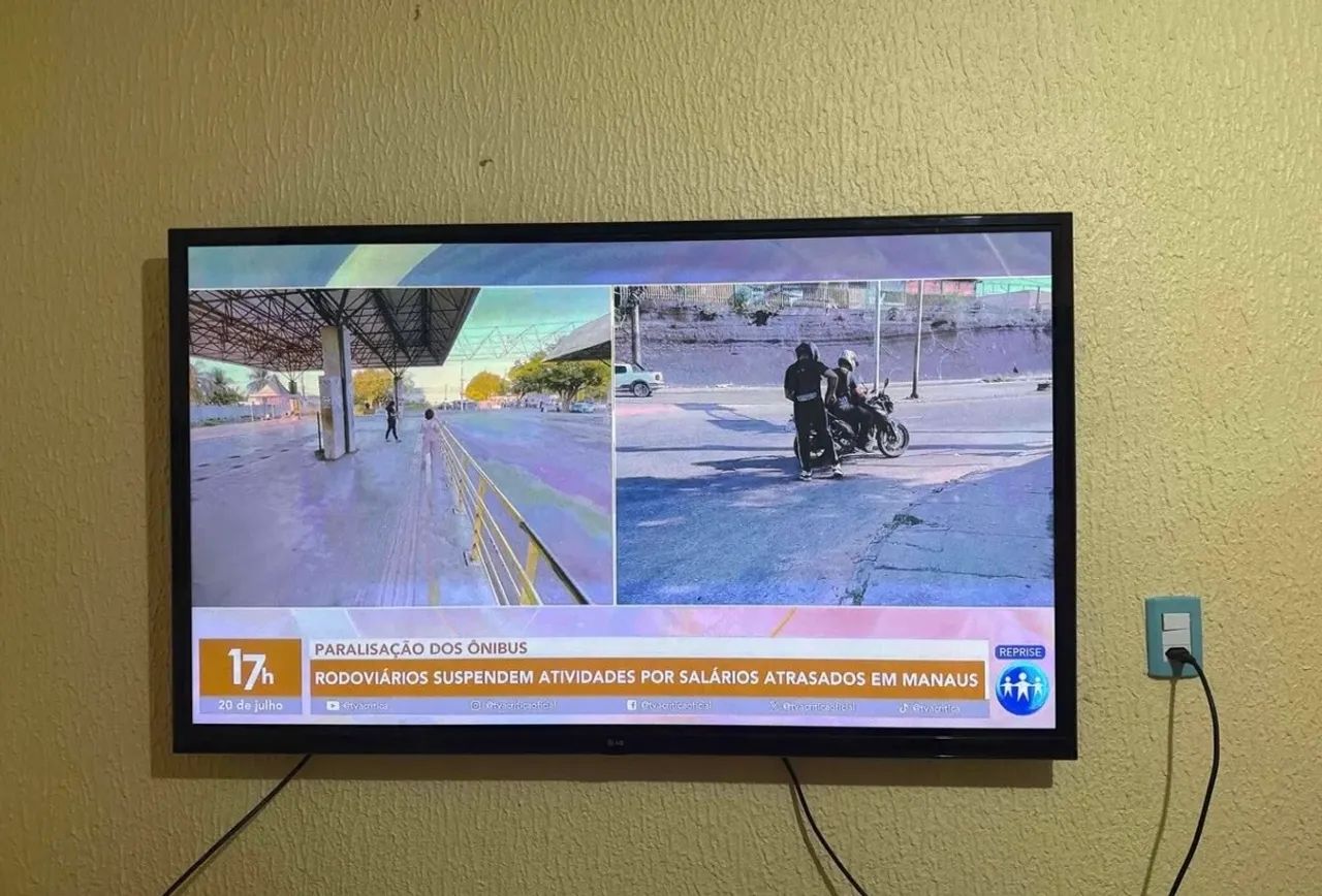 TV LG 60 Polegadas LCD - Funcionando