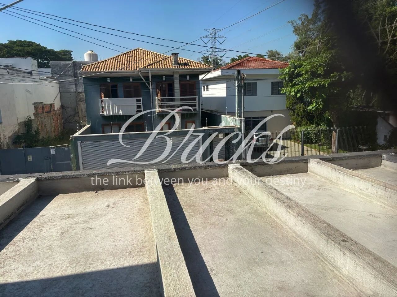 VENDA CASA DE VILA - 4 DORMITÓRIOS, 2 SUÍTES, 4 VAGAS