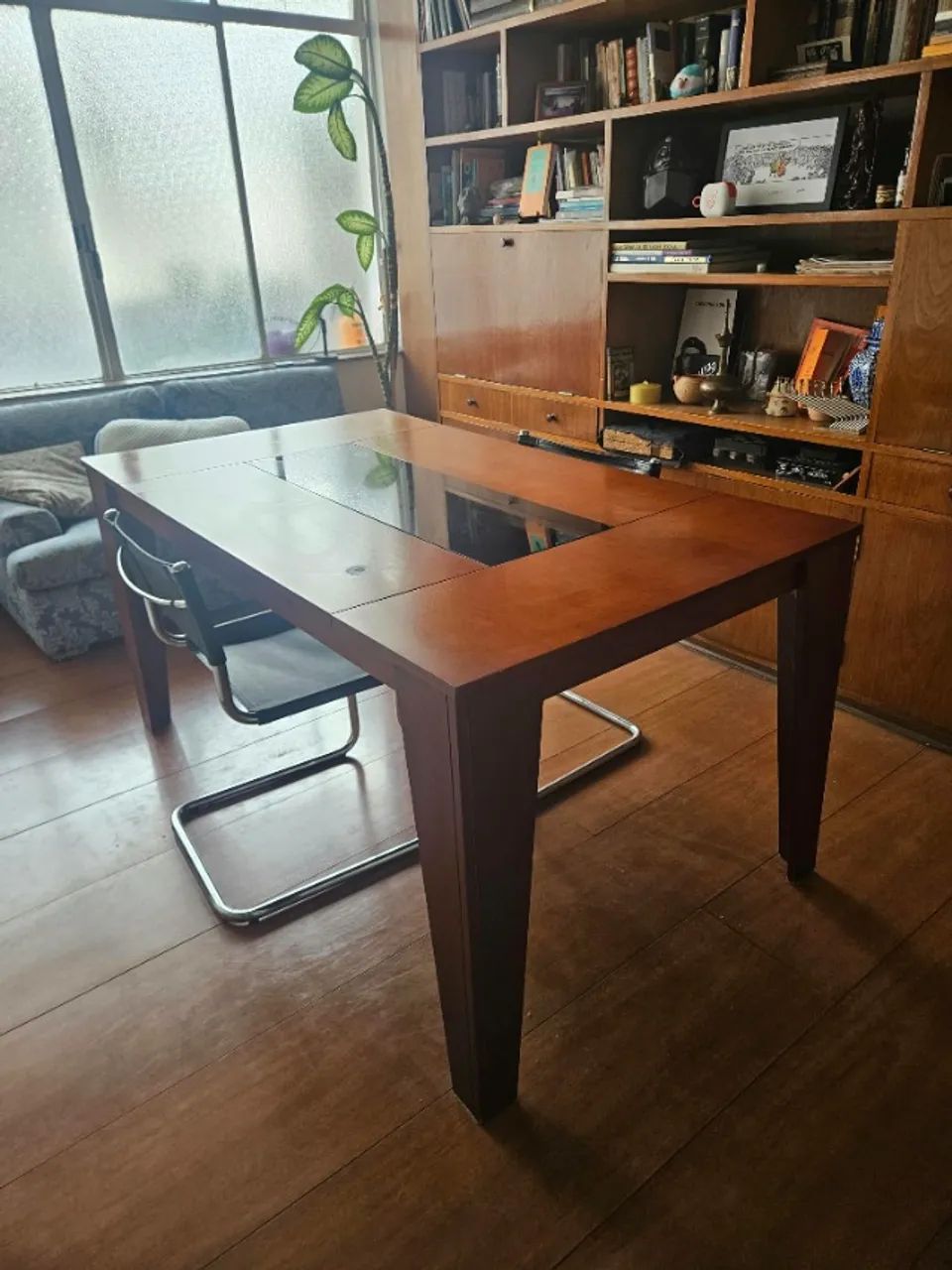 Mesa de jantar grande 160x90 madeira com vidro central - Foto 2