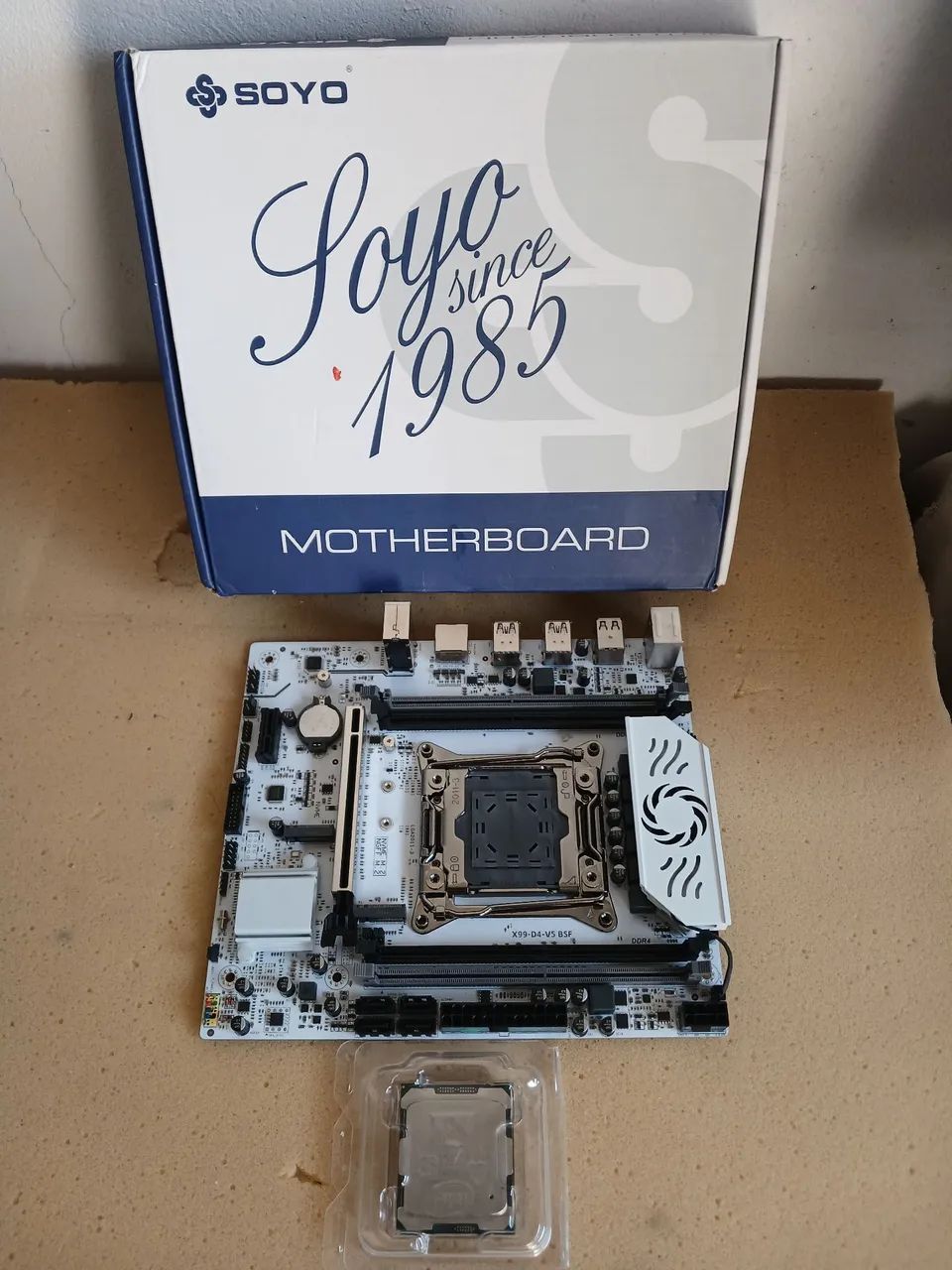 Kit placa X99 D4 SOYO + Processador Xenon 2680V4