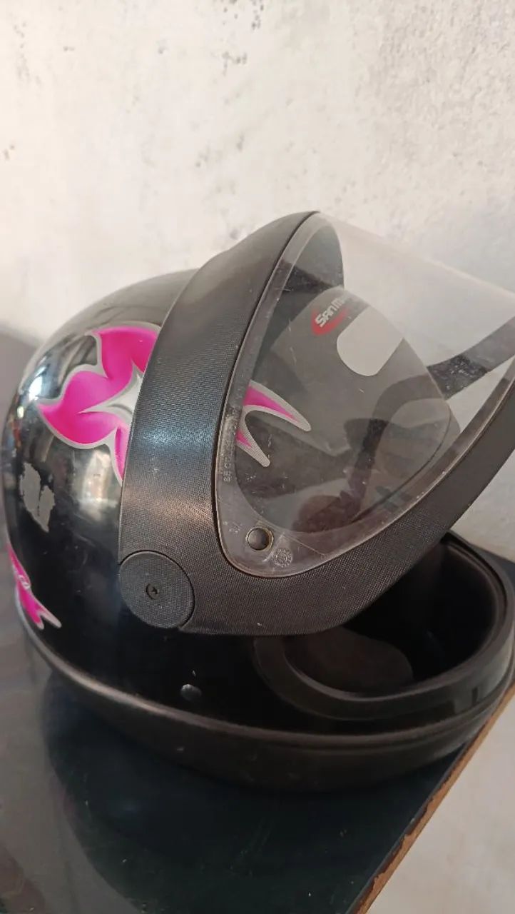 CAPACETE