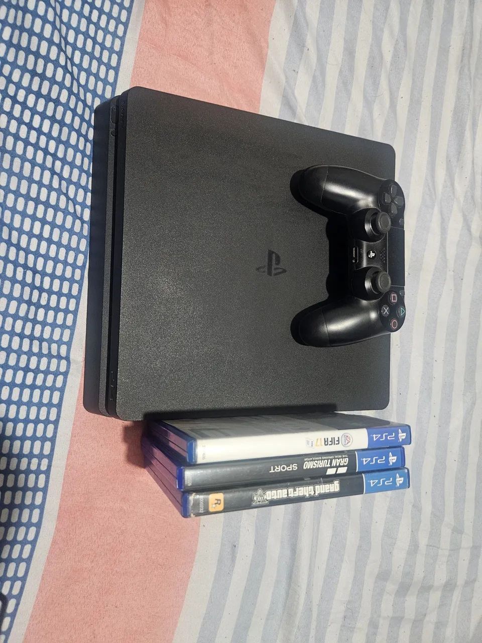 PS4 Slim 1TB (Troco) - Foto 2