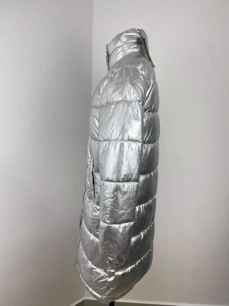 Jaqueta puffer alongada Open P *peça nova com etiqueta* - Foto 5
