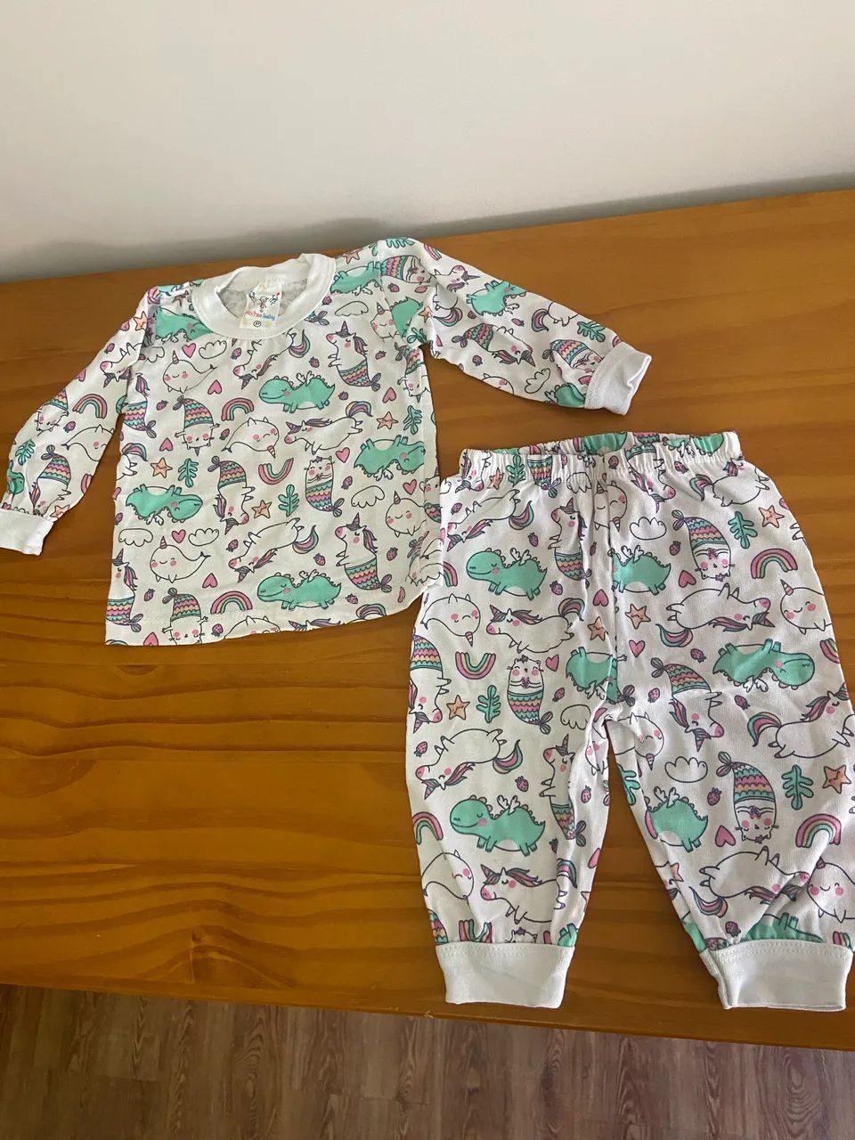 Roupas de bebe novas