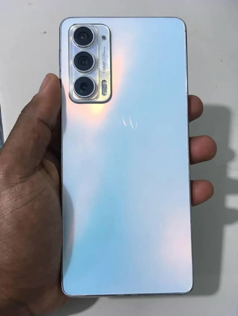 Edge 20 