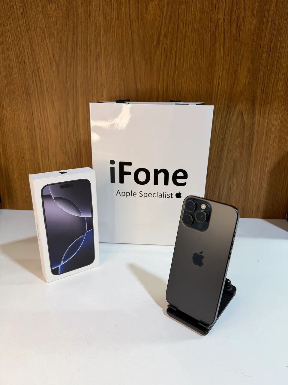 iPhone 16 Pro Max 256gb com Caixa 90% Original - Foto 2