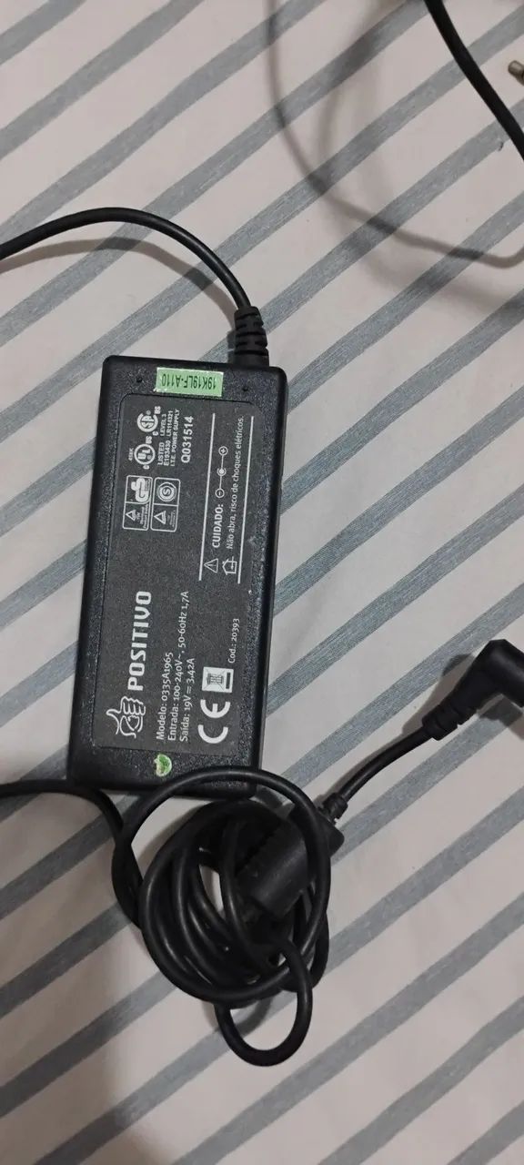 Fonte para notebook positivo 19v 3.4a