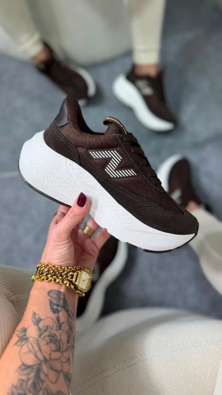Tenis New Balance 2067 Marrom  - Foto 2