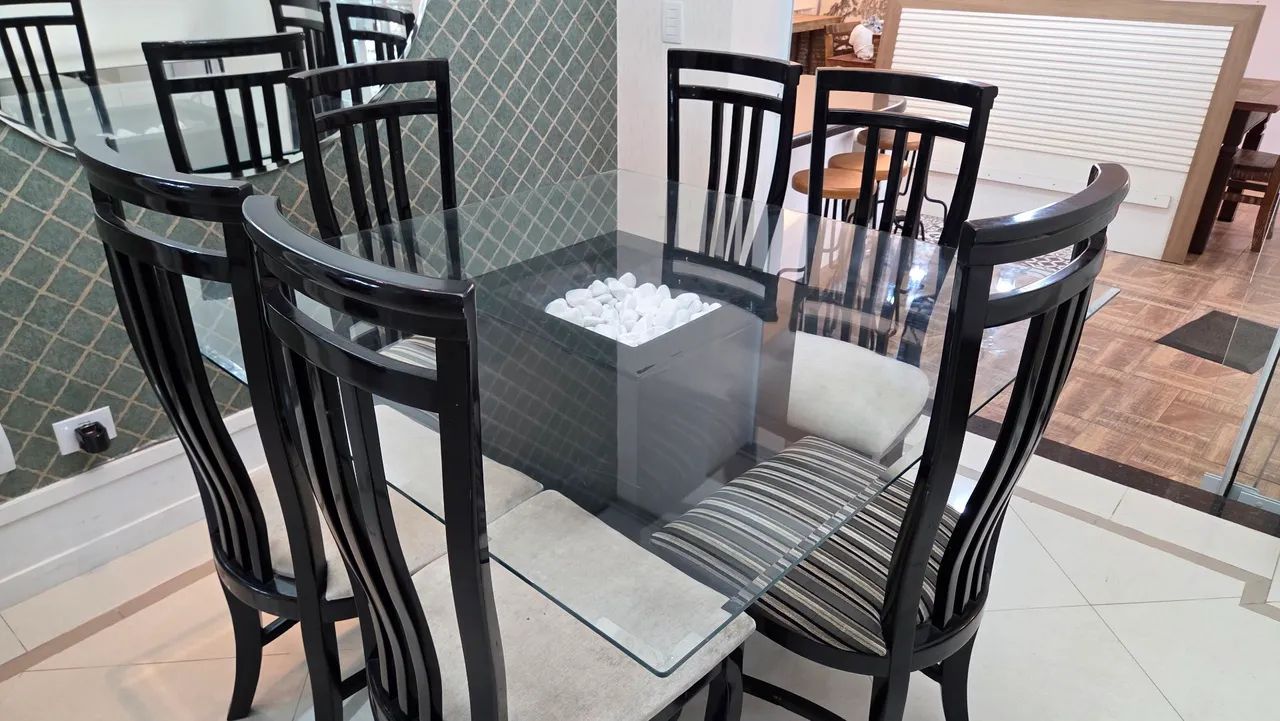 Vendo Mesa de 6 lugares. 