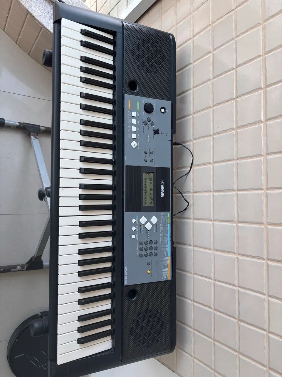Teclado Yamaha PSR E233 - Foto 2