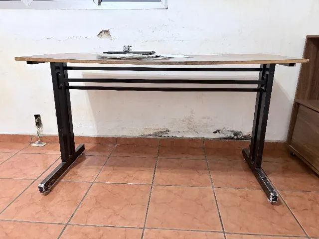 Mesa de escritório - Foto 2