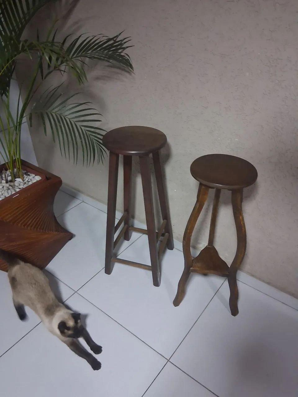 2 banquetas novas Lindas - Foto 4