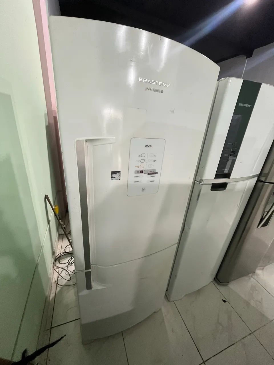 Geladeira inverse 1500