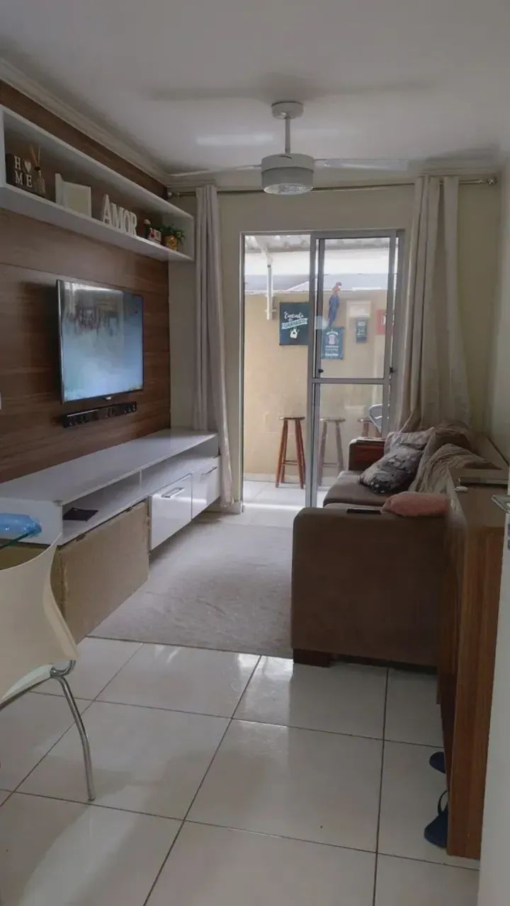 LINDO APARTAMENTO COM QUINTAL - OPORTUNIDADE 219.000